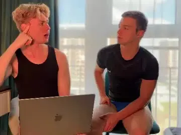 Chaturbate Live Sex Cam of ben_harmon