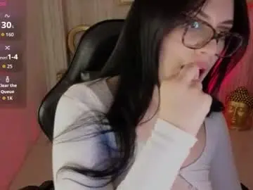 Chaturbate Nude Webcam of caroline_1s
