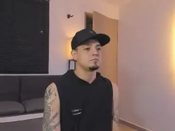 Chaturbate Live Sex Cam of kendel_dimitri