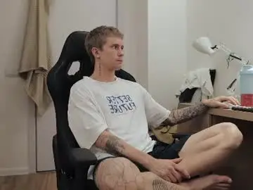 Chaturbate Adult Webcam of max_gen