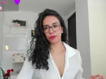 Chaturbate Adult Video Chat of paulina_dossantos