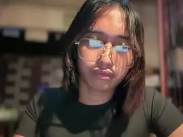 Chaturbate Free Live Porn of ur_sexyllie