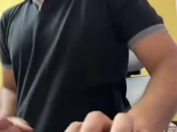Chaturbate Live Sex of bighandsomesatisfy