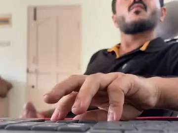 Chaturbate Sex Cam of bighandsomesatisfy