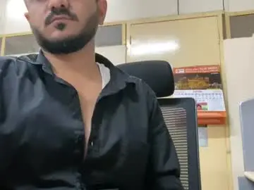 Chaturbate Sex Cam of bighandsomesatisfy