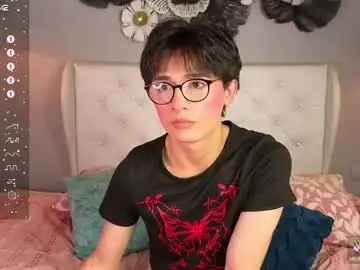 Chaturbate Sex Cam of cherryy_boy