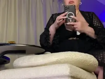 Chaturbate Best live sex cam show of mommy_goddess