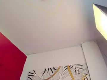 Chaturbate Live Sex Cam of wanda_liones