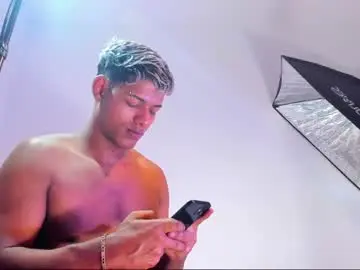 Chaturbate Free Live Porn of daniel_boy18