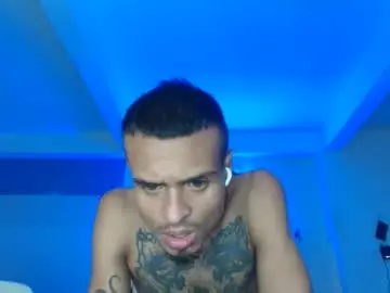 Chaturbate Live Sex Cam of lobo_cockk