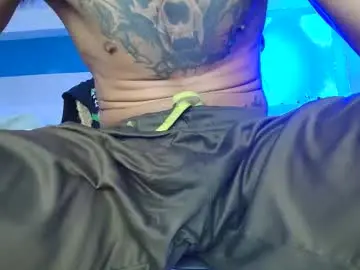 Chaturbate Live Sex Cam of lobo_cockk