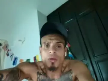 Chaturbate Best live sex cam show of lobo_cockk