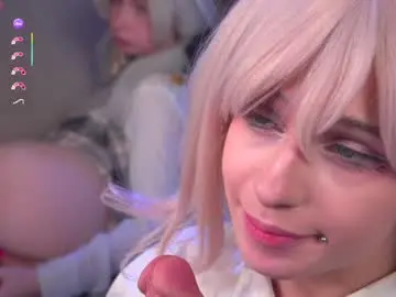 Chaturbate Free Porn Cam of nikkisilk