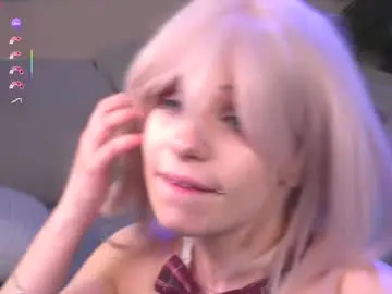 Chaturbate Free Porn Cam of nikkisilk