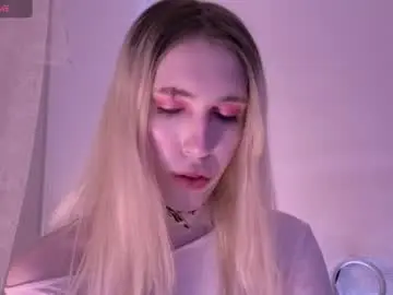 Chaturbate Live Sex Cam of sweetcrystalll