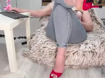 Chaturbate Live Sex Cam of tunderflwer
