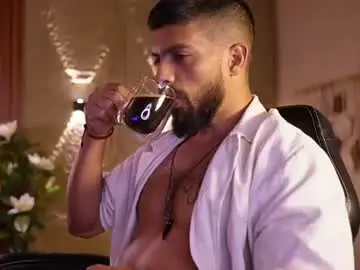 Chaturbate Free Live Porn of dann_saenz