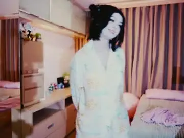 Chaturbate Live Sex Cam of madnessalise