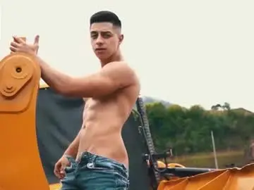 Chaturbate Watch Live Sex Cams of devin_hunter