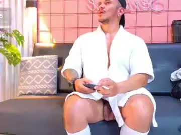 Chaturbate Best live sex cam show of lean_arcos