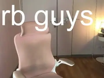 Chaturbate Live Sex Cam of whiteskyy_
