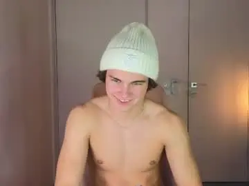 Chaturbate Adult Webcam of whiteskyy_