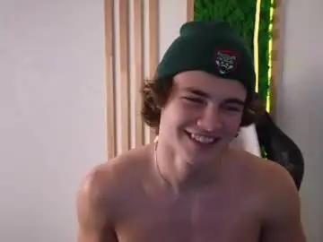 Chaturbate Sex Chat of whiteskyy_