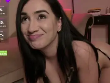 Chaturbate Live Sex Cam of avaluna22