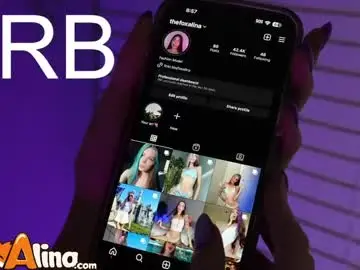 Chaturbate Nude Webcam of fox_alina