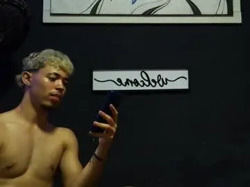 Chaturbate Best live sex cam show of wesley_77