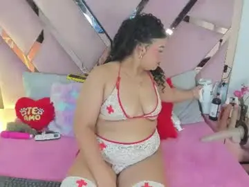 Chaturbate Live Sex Cam of coralhtx