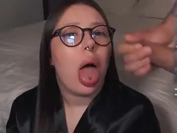 Chaturbate Watch Live Sex Cams of hot_crystals