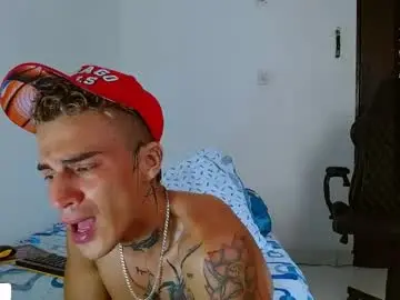 Chaturbate Best live sex cam show of bray_hotboy