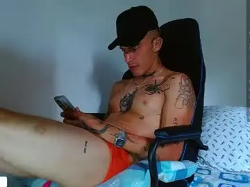 Chaturbate Live Sex Cam of bray_hotboy