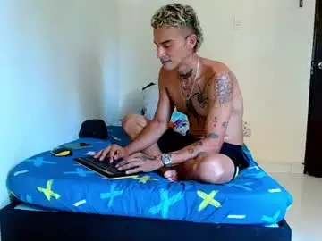Chaturbate Live Sex of bray_hotboy