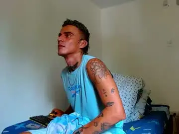 Chaturbate Live Porn of bray_hotboy