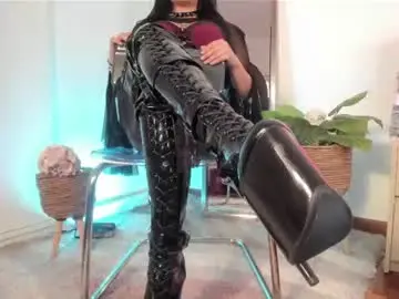Chaturbate Sex Cam of raven_paradise_