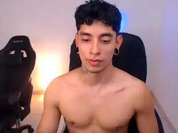 Chaturbate Nude Webcam of saenz_hotx