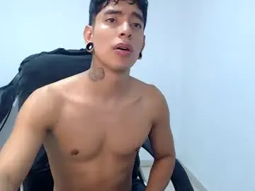 Chaturbate Nude Webcam of saenz_hotx