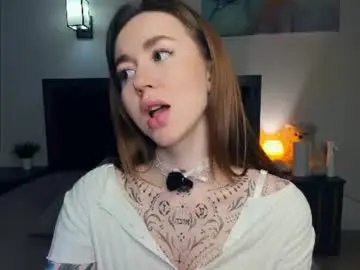 Chaturbate Free Porn Cam of deidreluer