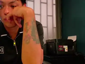 Chaturbate Watch Live Sex Cams of tommy_steelee