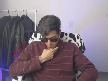 Chaturbate Best live sex cam show of chomelo6