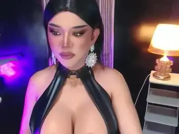 Chaturbate Adult Video Chat of hugecockchristine