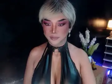 Chaturbate Best live sex cam show of hugecockchristine