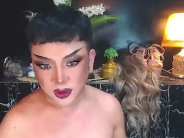 Chaturbate Sex Cam of hugecockchristine
