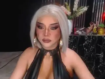 Chaturbate Best live sex cam show of hugecockchristine