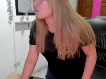 Chaturbate Watch Live Sex Cams of julieta_star69