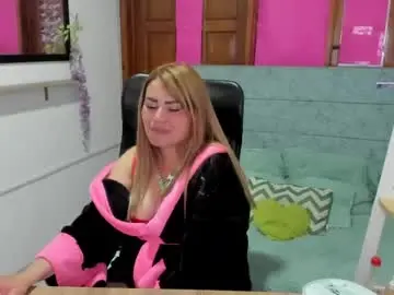 Chaturbate Sex Chat of julieta_star69