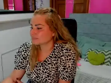 Chaturbate Sex Chat of julieta_star69