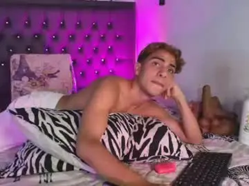 Chaturbate Nude Webcam of maxi_and_evan